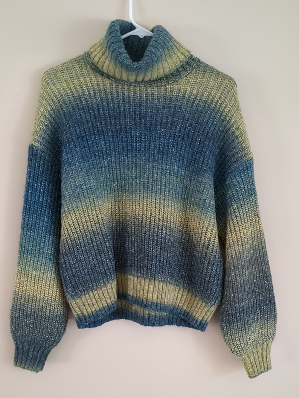 Medium Old Navy Green Ombre Cool Space Dye Turtleneck Sweater